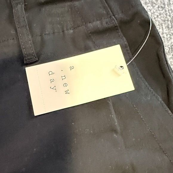 a new day Black High-Rise Tailored Women's Shorts - Picture 2 of 6